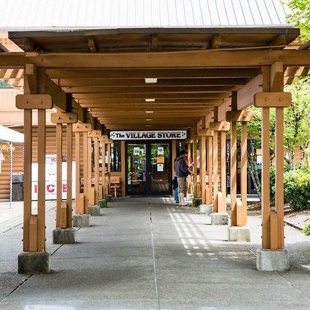 Mount Hood Village Yurt 1 Екстер'єр фото